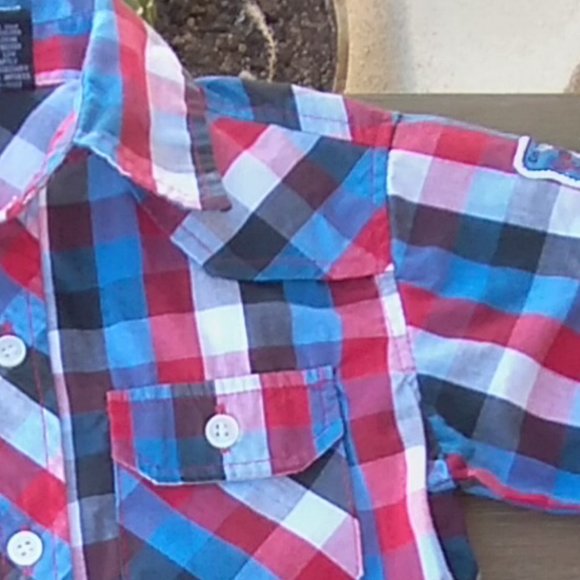 2/8 American Hero Plaid Button Up Shirt For Toddlers Size 4T - Picture 3 of 16